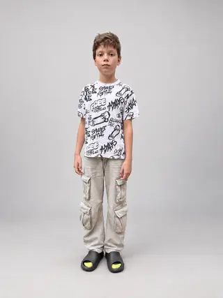 Jan Gorochov - full-length front view